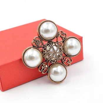  CINDY XIANG New Sosire Perla Cruce Broșe Stil pentru Femei în stil Baroc Bijuterii Pin Moda Vintage Strat Accesorii