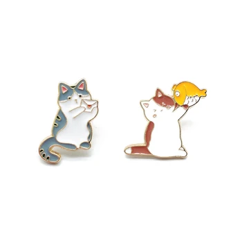  Desene Animate Drăguț Animale Pisici Email Ace Inimile Plicuri Pisoi Mănânce Pește Aliaj Broșe Insigne Haine Accesorii Bijuterii Cadou